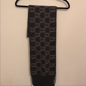 Michael Kors scarf
